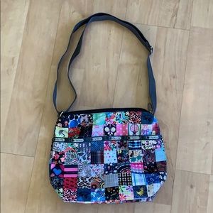 EUC Lesportsac Purse 👜
